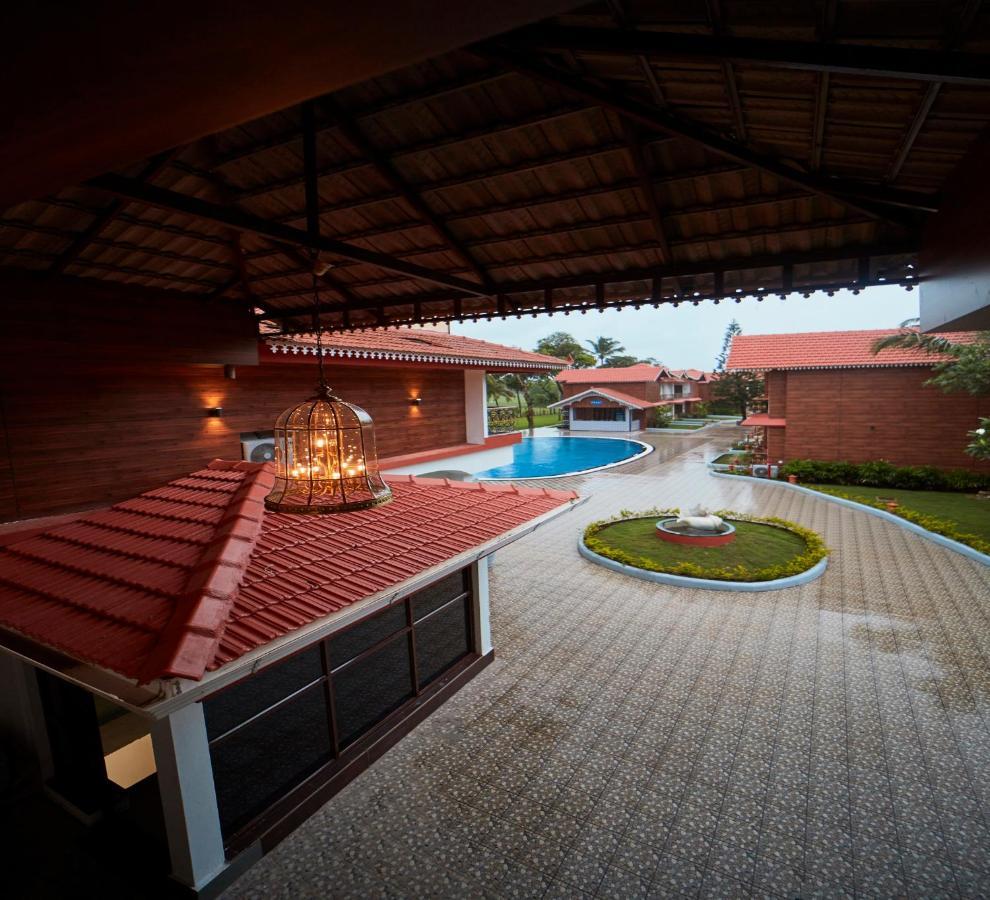 Sea Queen Beach Resort & Spa Colvá Exterior foto